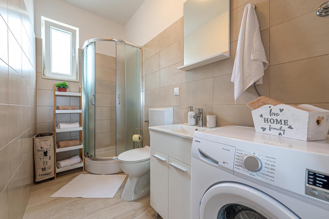 Apartmani Opg Dragoslavic Stara Vas Exteriör bild